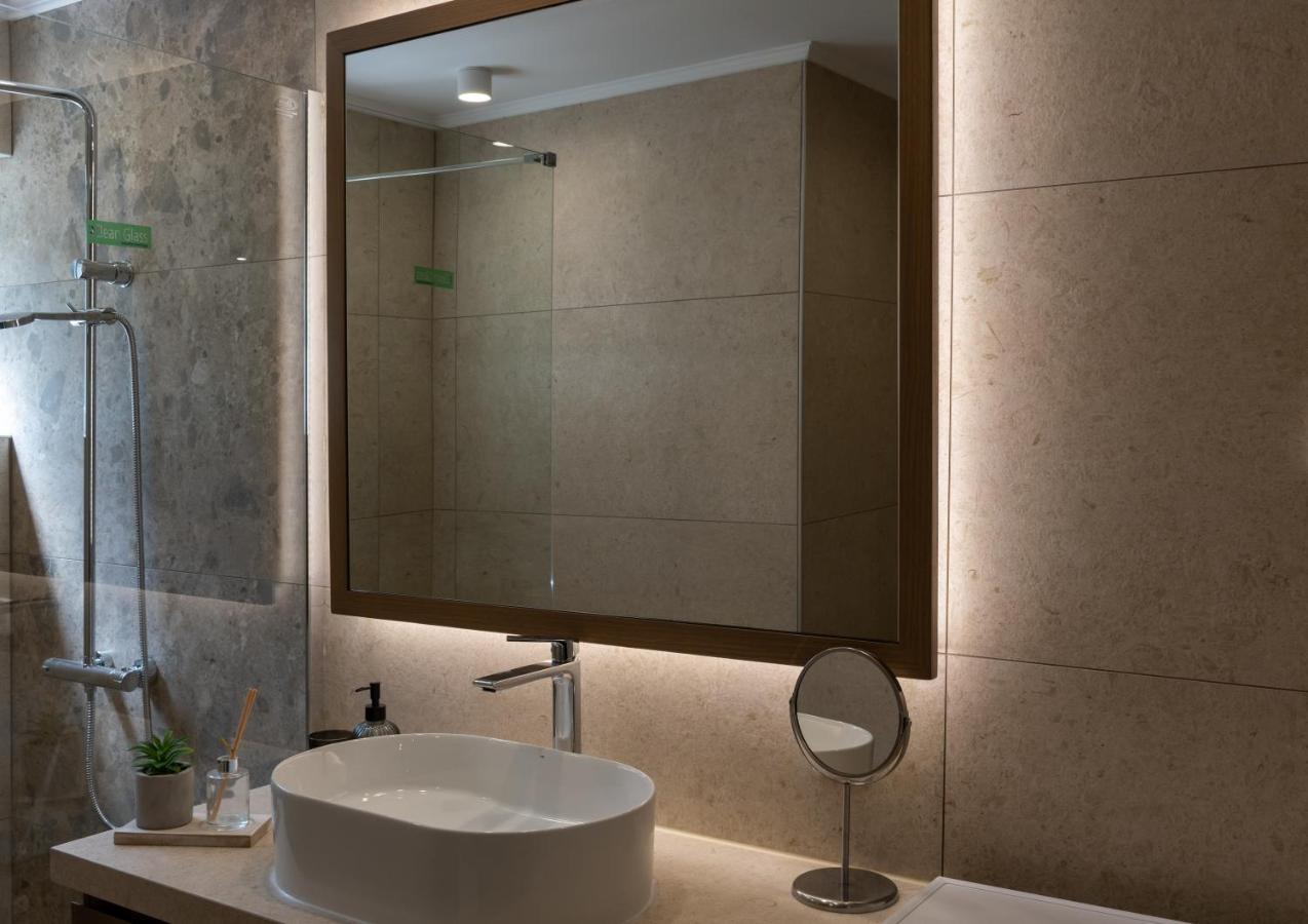 Mini City Getaway Appartement Rhodes City Buitenkant foto